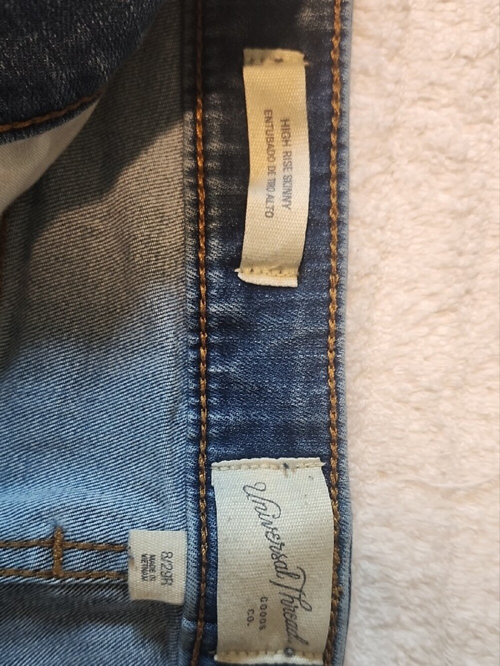 Universal Thread Jeans - Picture 3 of 4
